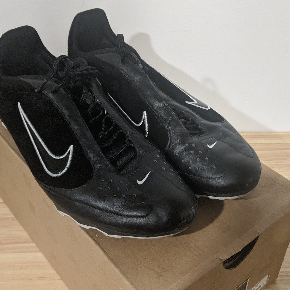 Women’s Nike mid size 7.5